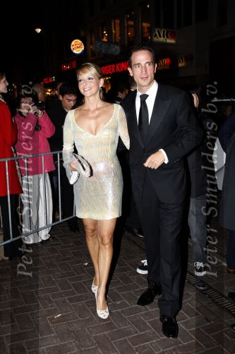 Amsterdam 8 oktober 2007
Chantal Janzen met vriend Marco bij de premiere van Alles is Liefde in Tuschinski
