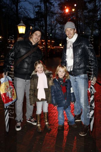 Kaatsheuvel 25 november 2007
Princess kerstborrel in de efteling.Charly Luske met zoon Billie