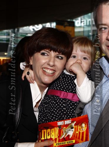 Amsterdam 7 februari 2009
Premiere disneyfilm Bolt in pathe arena. Chazia Mourali met man en dochter
Peter Smulders bv