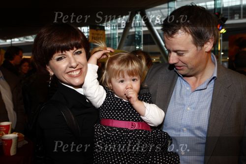 Amsterdam 7 februari 2009
Premiere disneyfilm Bolt in pathe arena. Chazia Mourali met man en dochter
Peter Smulders bv