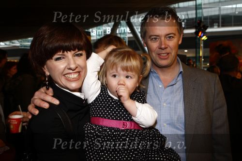 Amsterdam 7 februari 2009
Premiere disneyfilm Bolt in pathe arena. Chazia Mourali met man en dochter
Peter Smulders bv
