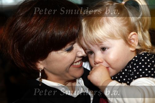 Amsterdam 7 februari 2009
Premiere disneyfilm Bolt in pathe arena. Chazia Mourali met man en dochter
Peter Smulders bv