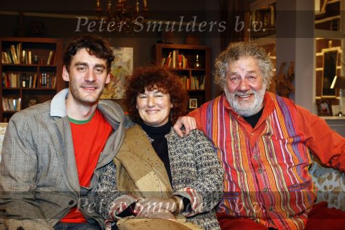 Hilversum 25 februari 2009
Presentatie Zeg ns AAA met Kiki Classen Hans Cornelisse Job Bovenlander Coby Timp Carry tefsen en Ellen Pieters. Chiem v Houweninge Jr en Sr  met Maria v Houweninge
Peter Smulders bv