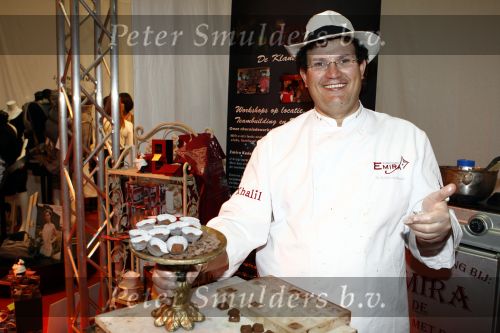 Rotterdam 6 mei 2009
Vrouwen Ladies beurs in Rotterdam. chocolade maker
Peter Smulders bv