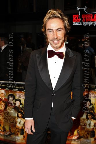 Amsterdam 19 november 2007
Premiere van de scheepsjongens van de bontekoe in tuschinski. Chris Zegers