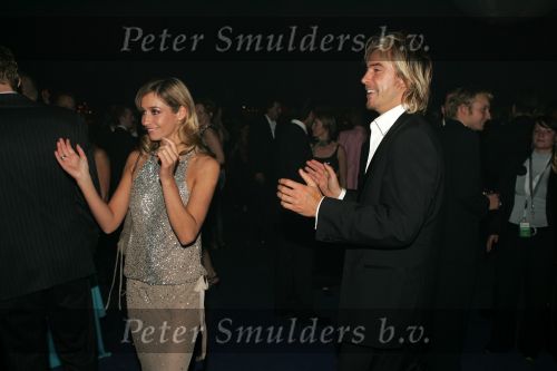 Amsterdam 21 oktober 2004
Uitreiking van de televizierring in HMH.
Wendy v Dijk met Chris Zegers dansend
