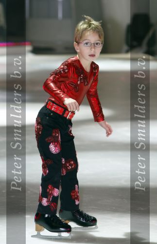 Hilversum 12 december 2007
Christiaan Bauer doet mee aan sterren kinden schaatsen op het ijs. Frans Bauer Mariske Frans en Jan zijn erbij.