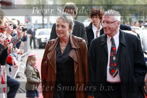 Utrecht 28 april 2009
Pieter v Vollenhoven viert zijn 70e verjaardag in het Beatrix theater in Utrecht. Clairy Polak met man
Peter Smulders bv