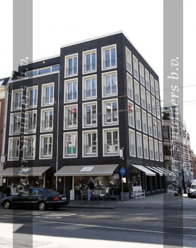 Amsterdam 17 maart 2008
Nieuwe appartement van Connie Breukhoven boven Riviere Maison.
Peter Smulders bv