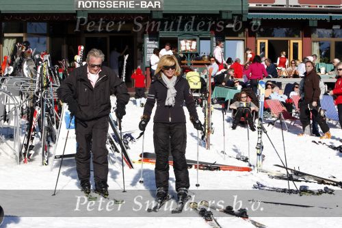 Lech 26 februari 2008
Connie Breukhoven met hans  Shanna Marvin en PA Edwin op ski vakantie in Lech.