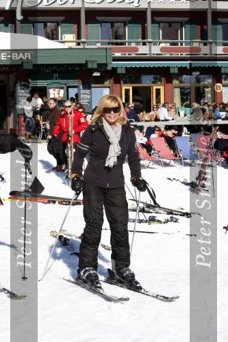 Lech 26 februari 2008
Connie Breukhoven met hans  Shanna Marvin en PA Edwin op ski vakantie in Lech.
Peter Smulders bv
