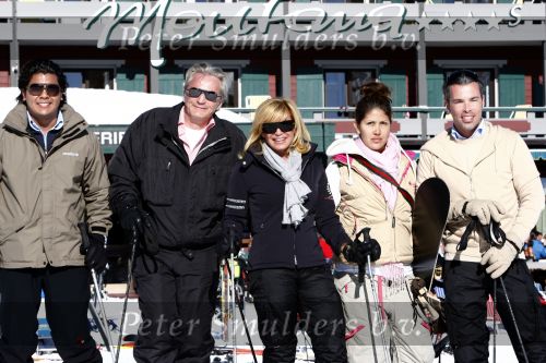 Lech 26 februari 2008
Connie Breukhoven met hans  Shanna Marvin en PA Edwin op ski vakantie in Lech.