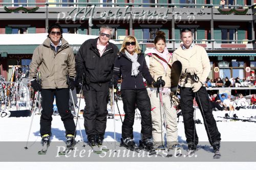 Lech 26 februari 2008
Connie Breukhoven met hans  Shanna Marvin en PA Edwin op ski vakantie in Lech.
Peter Smulders bv
