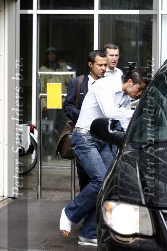 Amsterdam 8 juli 2008
Cristiano Ronaldo op krukken op vliegveld Schiphol nadat hij in Amsterdam geopereerd is aan zijn enkel.