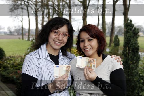 Goor 25 maart 2009
Cristina Oudewolbers met haar zus en schoonmoeder.
Peter Smulders bv