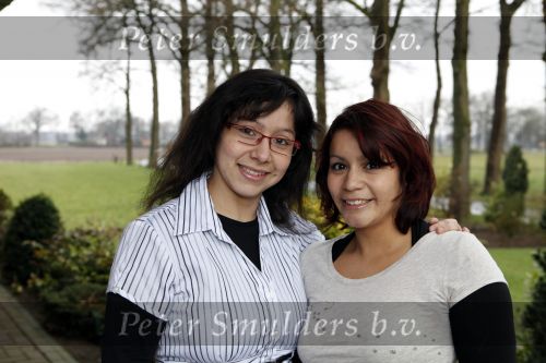 Goor 25 maart 2009
Cristina Oudewolbers met haar zus en schoonmoeder.
Peter Smulders bv