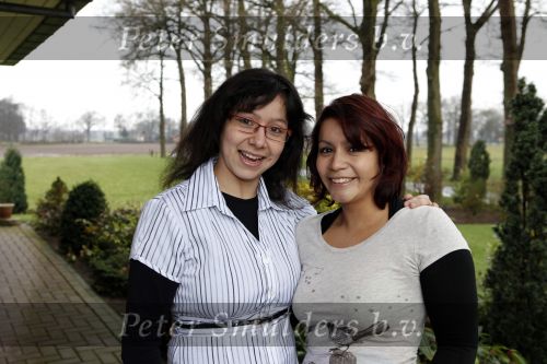 Goor 25 maart 2009
Cristina Oudewolbers met haar zus en schoonmoeder.
Peter Smulders bv