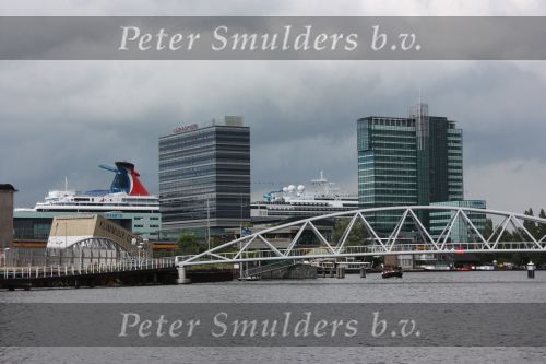 Amsterdam, 11 Juli 2008
Een Cruiseschip op het Ij