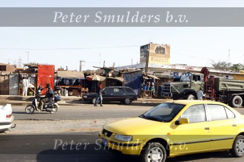 Dakar 23 maart 2008
Straatbeeld in Dakar waar de heroes legend eindigt. 
Peter Smulders bv