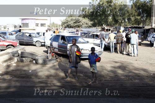 Dakar 23 maart 2008
Straatbeeld in Dakar waar de heroes legend eindigt. 
Peter Smulders bv