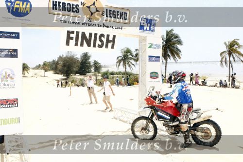 Dakar 23 maart 2008
Straatbeeld in Dakar waar de heroes legend eindigt. 
Peter Smulders bv