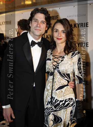 Amsterdam 22 januari 2009
Premiere Valkyrie in Tuschinski met Tom Cruise Carice v Houten en Halina Reijn. daniel Boissevain met zijn vrouw
Peter Smulders bv
