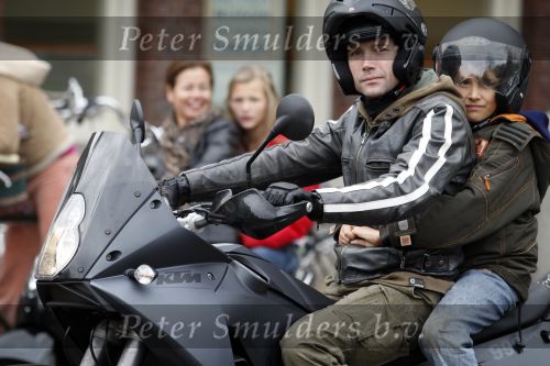 Amsterdam 31 oktober 2007
Daniel Boissevain met zoontje op motor.