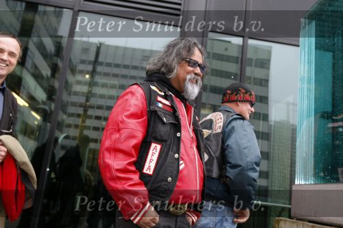 Amsterdam 29 oktober 2007
Rechtzaak  tegen de hells angels . oa Bram Moszkowicz en Big Willem v Boxtel zijn aanwezig.Daniel Uneputty