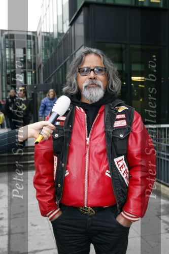 Amsterdam 29 oktober 2007
Rechtzaak  tegen de hells angels . oa Bram Moszkowicz en Big Willem v Boxtel zijn aanwezig.Daniel Uneputty