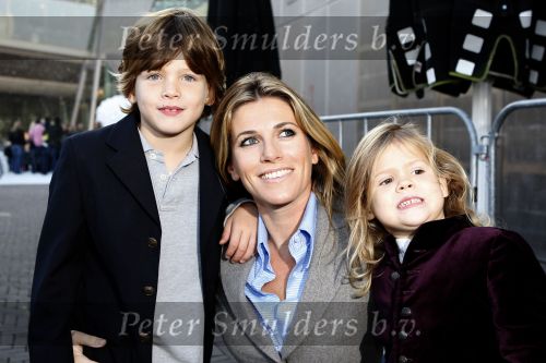 Amsterdam 6 oktober 2007
Premiere Kabouter Plop film in pathe arena. danielle Overgaag met Fiene en Thijmen