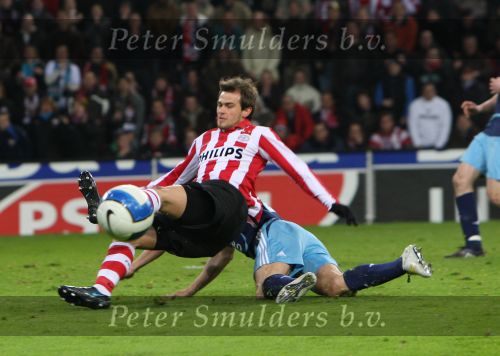 Eindhoven, 19 Maart 2008 Kompetitiewedstrijd PSV-AJAX, eindstand 0-0 
Seizoen 2007/2008
Danko Lazovic in duel met John Heitinga