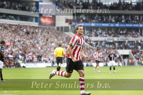 Eindhoven, 23 September 2007 Seizoen 2007/2008 Kompetitewedstrijd PSV-Feyenoord, eindstand 4-0
Danko Lazovic blij