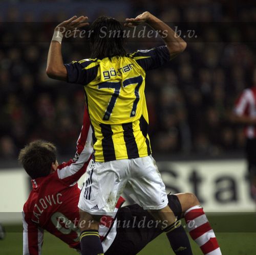 Eindhoven, 23 Oktober 2007
Champions League wedstrijd PSV-Fenerbahce, eindstand 0-0
Seizoen 2007/2008
Danko Lazovic in duel met Gokhan Gonul