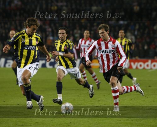 Eindhoven, 23 Oktober 2007
Champions League wedstrijd PSV-Fenerbahce, eindstand 0-0
Seizoen 2007/2008
Danko Lazovic in duel met Lugao