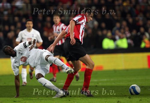 Eindhoven, 12 Maart 2008
UEFA 1/8 finale PSV-Tottenham Hotspur FC, eindstand 0-1
PSV wint na verlenging en straschoppen met 6-5 en gaat door naar de 1/4 Finale
Danny Koevermans wordt belaagd door Ledley King