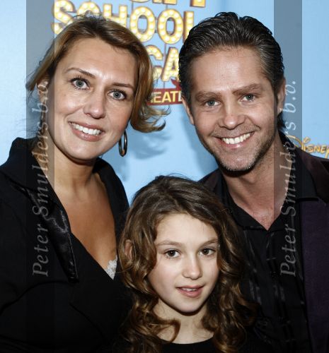 Tilburg 25 januari 2009
Premiere High school musical in schouwburg Tilburg. danny de Munk met vrouw Jenny en dochter
Peter Smulders bv