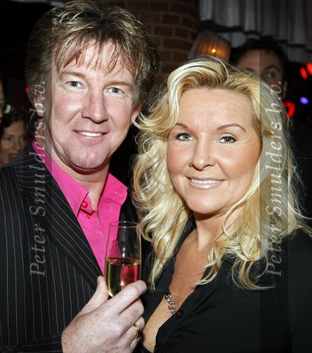 Uitgeest 19 januari 2009
Feest Henk Geels n Bobs saloon. Dario met zijn vrouw
Peter Smulders bv