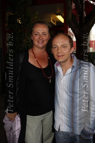 Rotterdam 26 augustus 2008
Derek Ogilvie met zijn vrouw/vriendin bij presentatie blackberry. 
Derek de babyfluiseraar