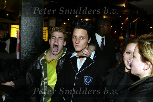 Amsterdam 13 januari 2003
Premiere 8 Miles met aanwezig Brittany Murphy en regisseur Curtis Hanson.
Di-rect