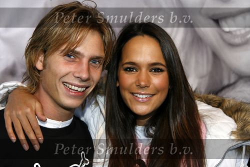 Amsterdam 30 januari 2006
Presentatie nieuwe t shirts dutchy puppy met Bridget Maasland.
Jamie di-rect met vriendin Elize