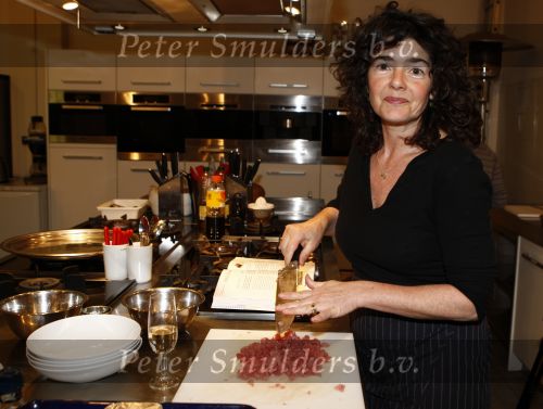 Amsterdam 17 april 2008
presentatie kokende vrouwen . Dieuwertje Blok.
Peter Smulders bv