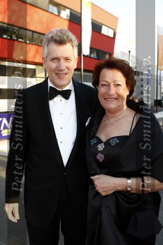 Hilversum 20 maart 2009
Schaatsgala bij studio 21. Dirk Scheringa met zijn vrouw
Peter Smulders bv