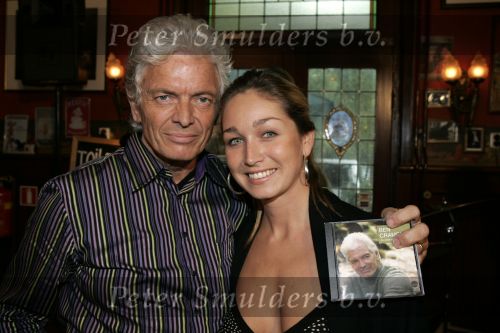 Baarn 11 oktober 2005
Presentatie cd Ben Cramer.
Do zangeres
Dominique v Hulst