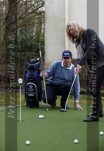 Kaatsheuvel 29 maart 2009
15 jarig bestaan van Princess in de efteling. Dorien en Els Ouborg aan het golfen bij Rolf Muntz
Peter Smulders bv