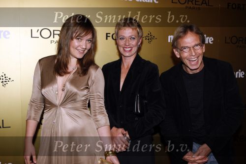 Amsterdam 15 november 2007
Prix de Mode in het stedelijk museum. Het wordt georganiseerd door de Marie Claire.Ouders en zus Doutzen Kroes
