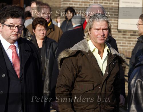 Gendringen 15 december 2007
Begrafenis Arne Jansen . Dries Roelvink met manager
