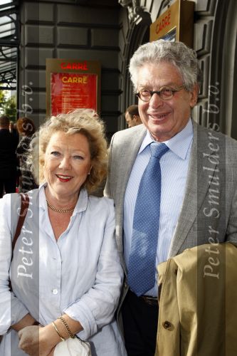 Amsterdam 16 juli 2008
Premiere Bolshoi Ballet in Carre. 
Ed v Thijn met zijn vrouw