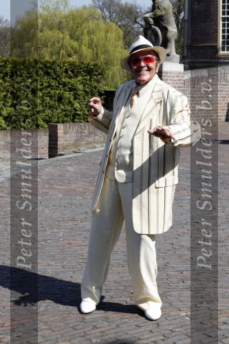 Heeswijk 10 april 2009
Eddy Wally bij het het huwelijk van John de Bever en Kees Stevens.
Peter Smulders bv