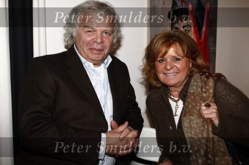 Naarden 30 januari 2009
Jan des Bouvrie krijgt een koninklijke onderscheiding, lintje bij het arsenaal. eddy en Erna de Kroes
Peter Smulders bv