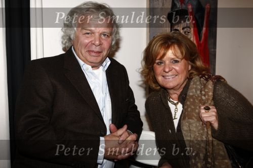 Naarden 30 januari 2009
Jan des Bouvrie krijgt een koninklijke onderscheiding, lintje bij het arsenaal. eddy en Erna de Kroes
Peter Smulders bv